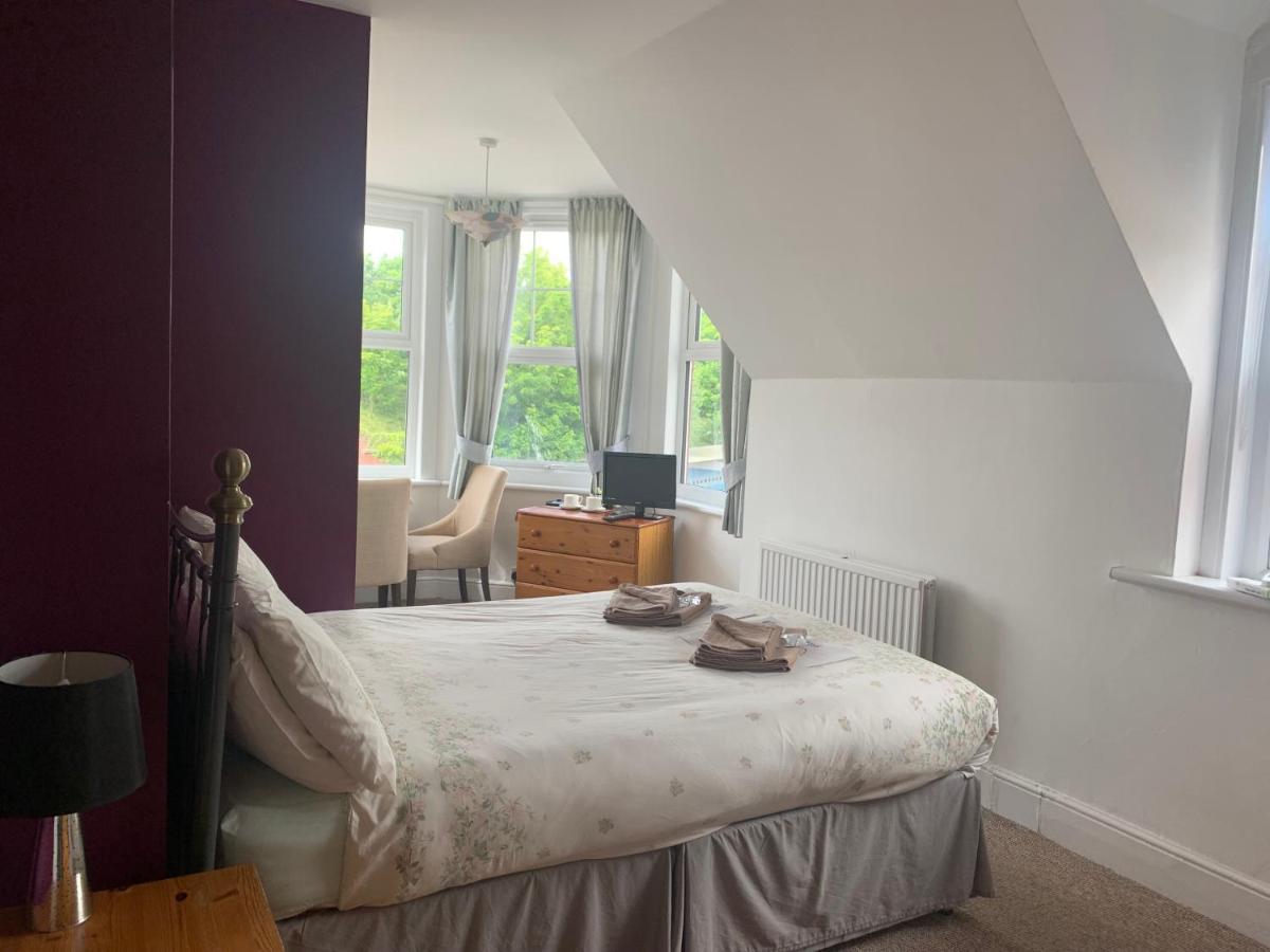 Park Inn Hotel Folkestone Bagian luar foto