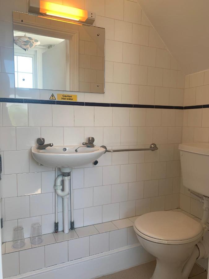 Park Inn Hotel Folkestone Bagian luar foto