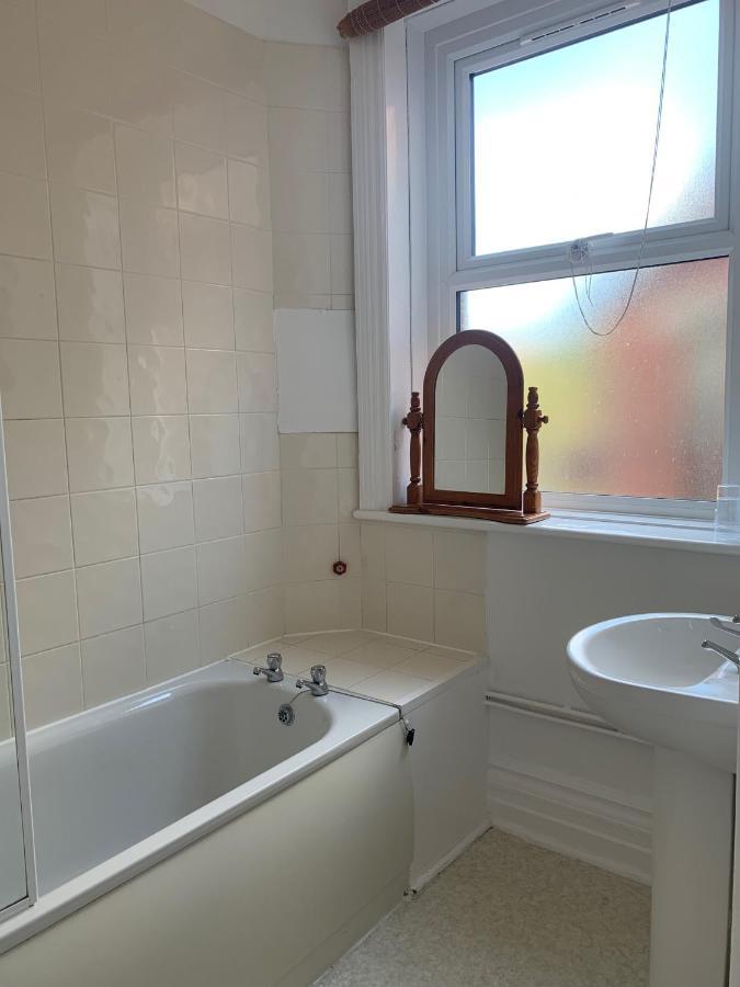 Park Inn Hotel Folkestone Bagian luar foto