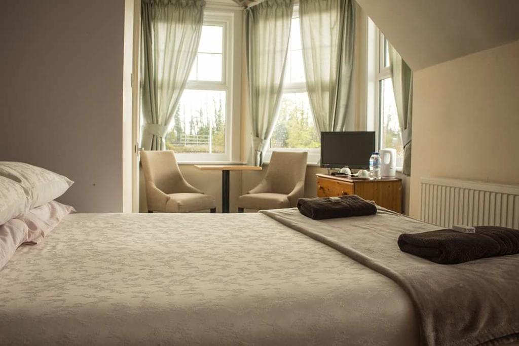 Park Inn Hotel Folkestone Bagian luar foto